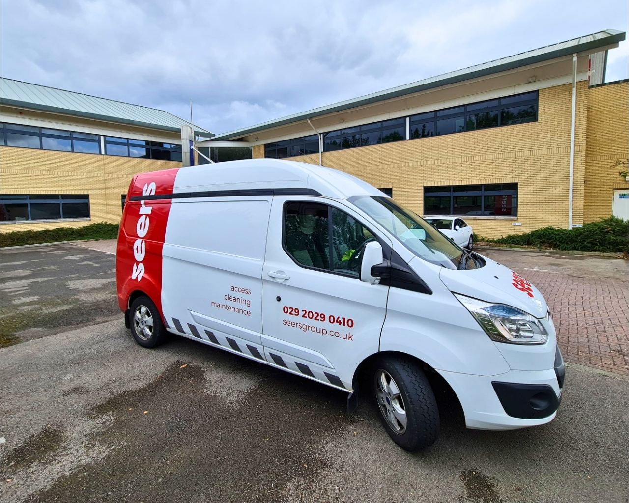 Contract Window Cleaning